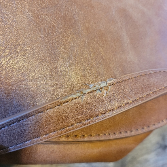 Urban expressions cross body saddle bag in cognac - Picture 7 of 10